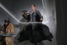 Load image into Gallery viewer, Pre Order Hot Toys Zack Snyder’s Justice League Knightmare Batman and Superman TMS038