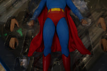 Load image into Gallery viewer, Hot Toys MMS152 Superman the movie Superman Christopher Reeve
