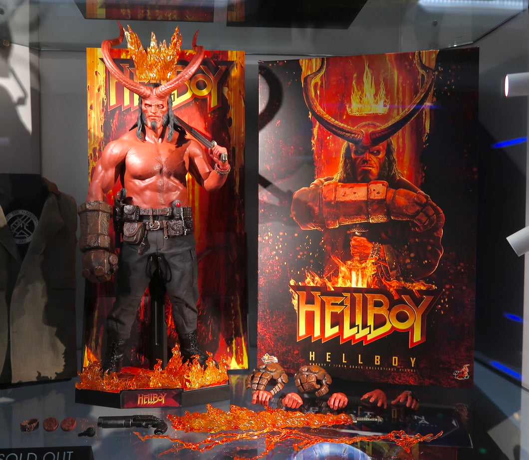 Hot Toys MMS527 Hell Boy figure